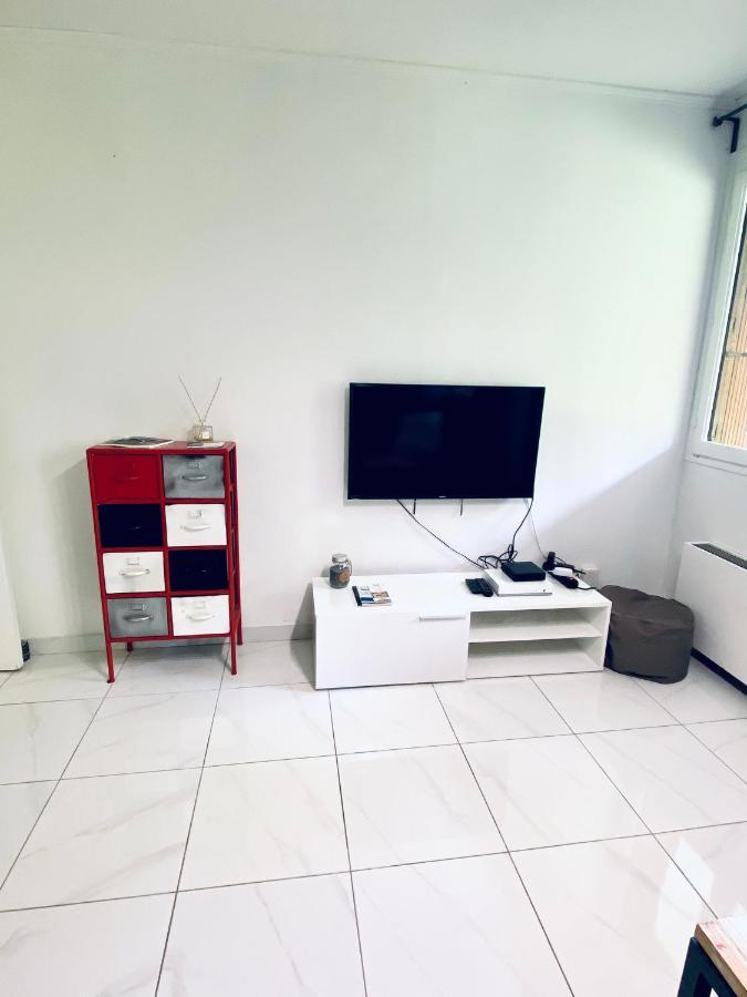 Studio Proche Plage Et Calanques Excursion Bateau Possible Marseille Luaran gambar